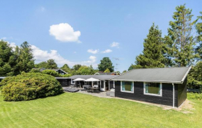 4 Bedroom Stunning Home In Gilleleje, Gilleleje
